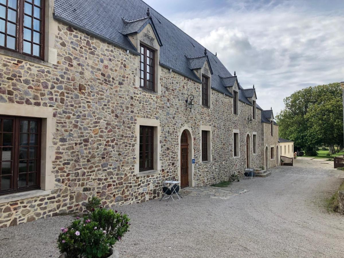 Hôtel du Château de Quinéville Exterior foto